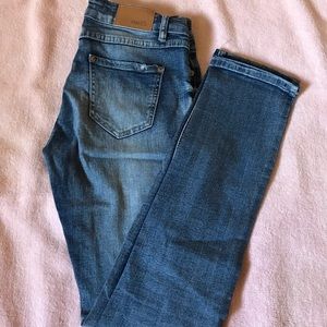 Rue 21 | Distressed Jeans